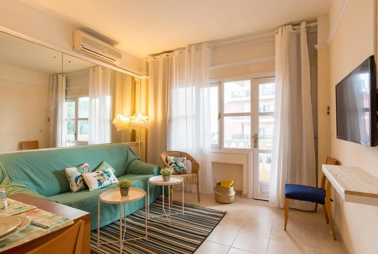 Malagasuite Sun&Sea Beach Torremolinos 0*,